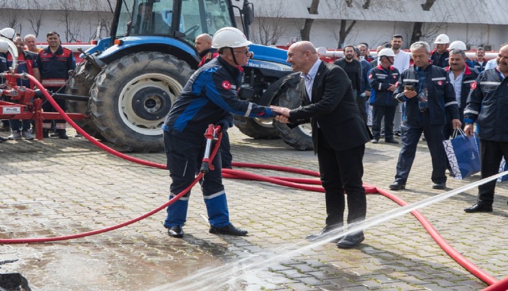 İzmir’in orman köylerine 40 yangın tankeri daha: Soyer, ''Milliyetçilik memleketin suyuna, havasına, toprağına sahip çıkmaktır