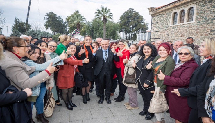 Muhtarlardan Başkan Soyer’e teşekkür:Bilin ki İzmir’de bin 293 kardeşiniz var