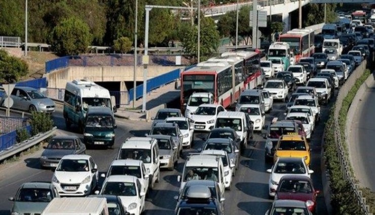 Tugay'dan İzmir'e metrobüs projesi