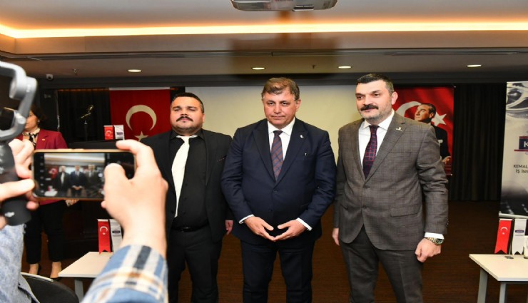 Başkan Cemil Tugay iş insanlarıyla buluştu: 'Hayalimdeki kalkınmayı hayata geçireceğim'