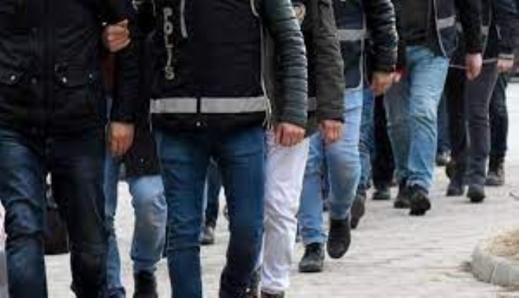 İzmir dahil 10 ilde Bozdoğan-9 operasyonu: 