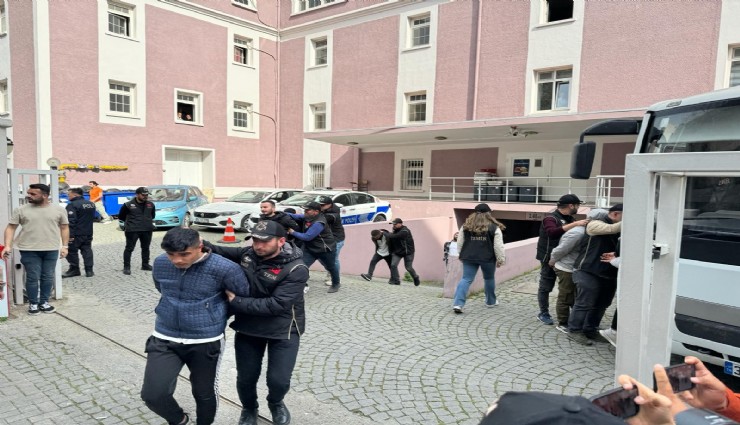 İzmir'deki nevruz kutlamasında 'terör propagandası' yapan 36 kişi adliyede