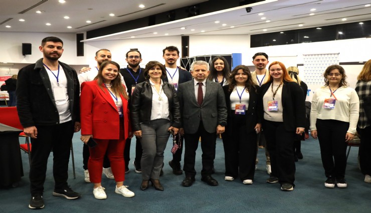 İzmir Ekonomi’de ‘kariyer’ zirvesi
