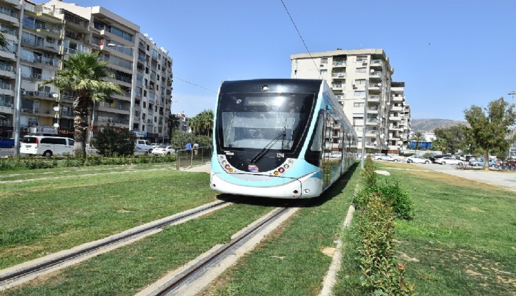 İzmir’in tramvay filosu büyüyor