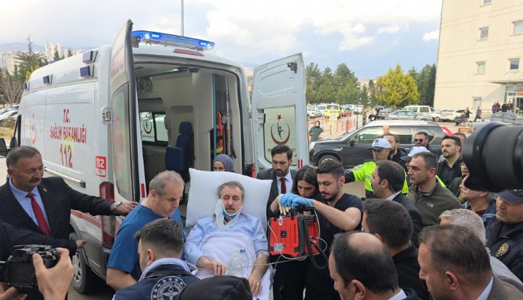 Mustafa Destici'nin makam aracı kaza yaptı