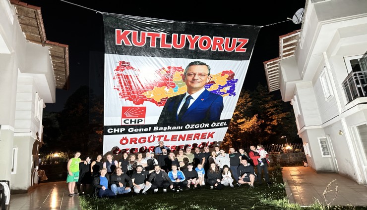 CHP Lideri Özel’in Manisa'daki komşularından kutlama