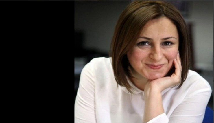 Elif Demirci İşleğen İzmir Büyükşehir Belediyesinin Basın Danışmanı oldu