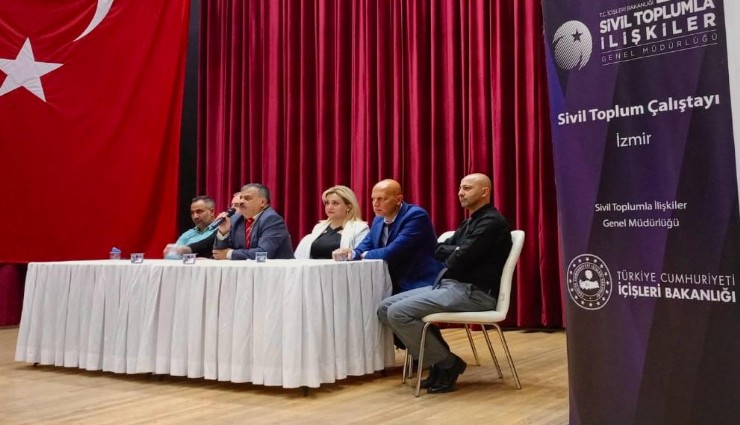 İzmir'de dernek yöneticilerine bilgilendirme toplantısı