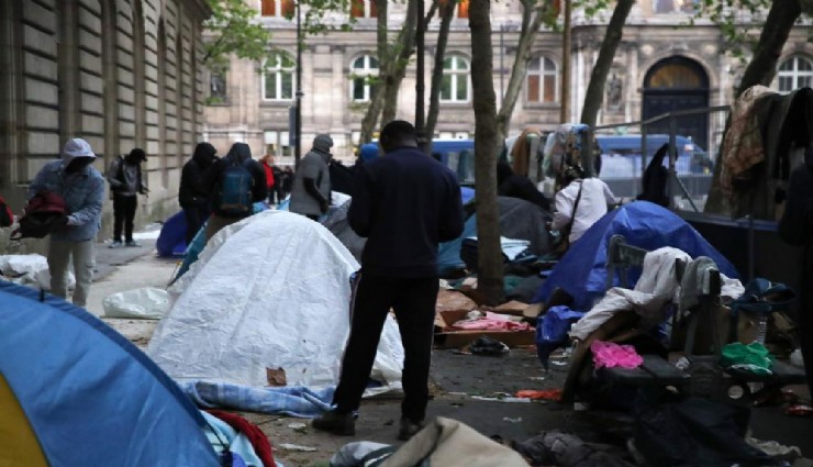 Paris’te olimpiyatlar öncesi mülteci kampı tahliye edildi