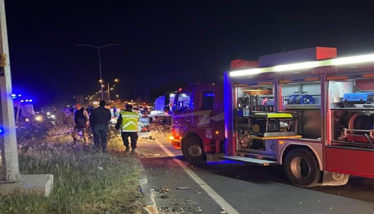 Refüje aşan tırın çaptığı otomobildeki 10 yaşındaki çocuk yaşamını yitirdi