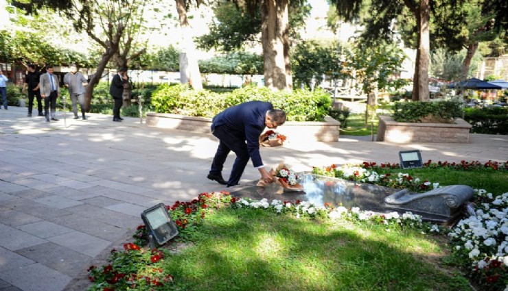 Tugay'dan ilk ziyaret Zübeyde Ana’ya