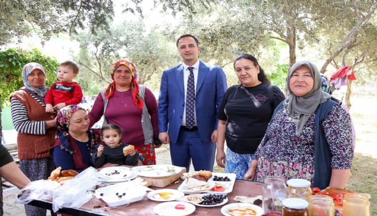 Bornova’nın köylerinde sorun çözen sabah mesaileri