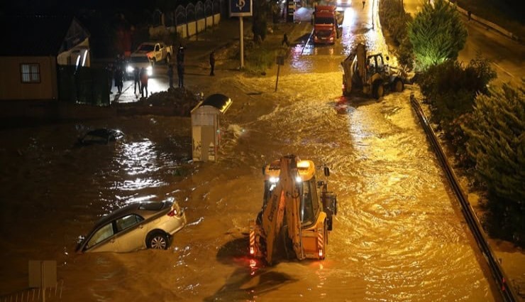 Hatay’ı bu kez de sel vurdu