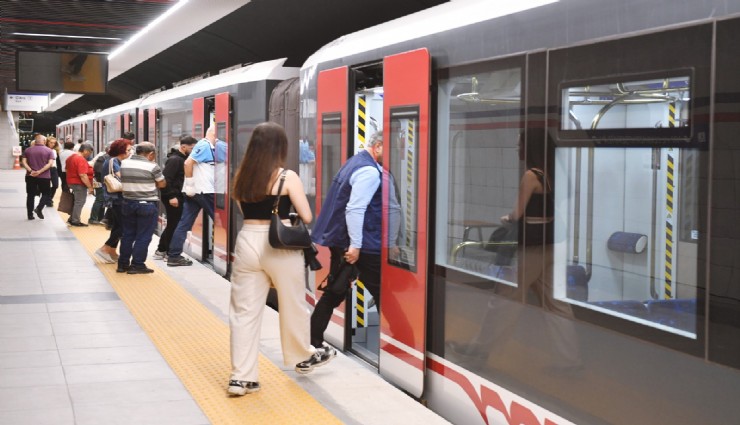 İzmir Metrosu 24 yaşında: 1 milyar 400 milyon yolcu taşındı