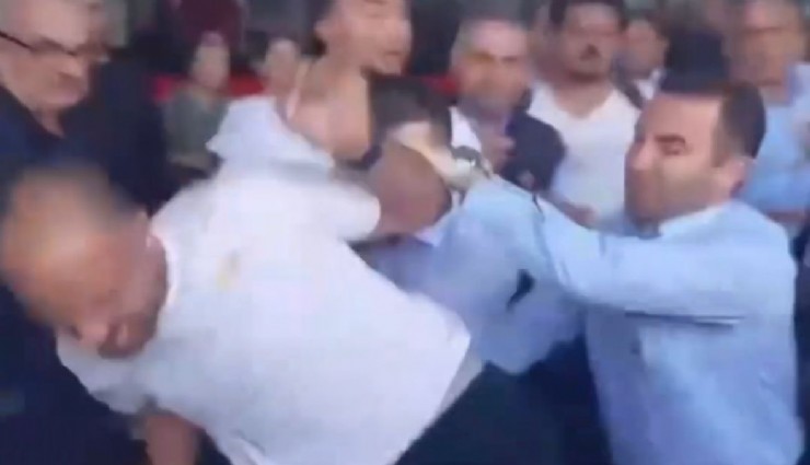 Taksici ile ESHOT şöförünün kavgası büyüdü; levye çıktı camlar kırıldı