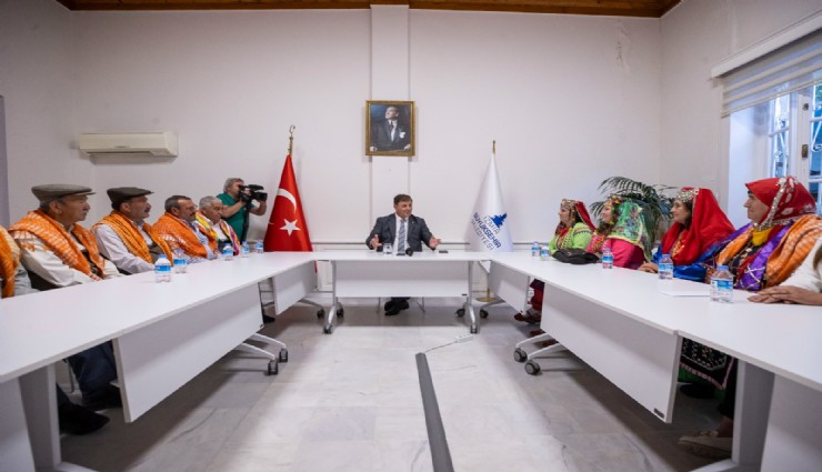 Yörüklerden Başkan Tugay'a renkli ziyaret