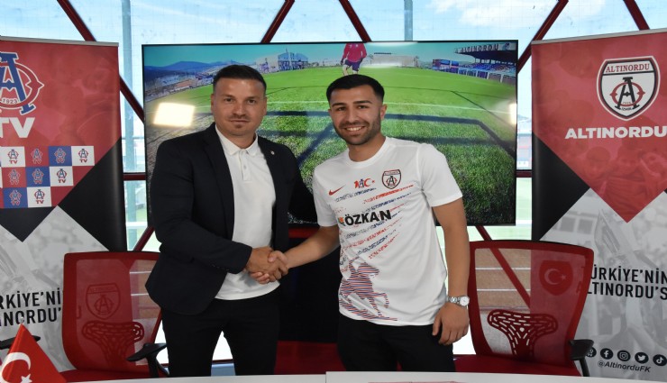 Altınordu yeni transferi Emre Aydınel’i açıkladı