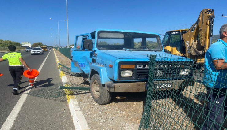 Balıkesir'de kamyonet devrildi; 1 ölü, 2 yaralı