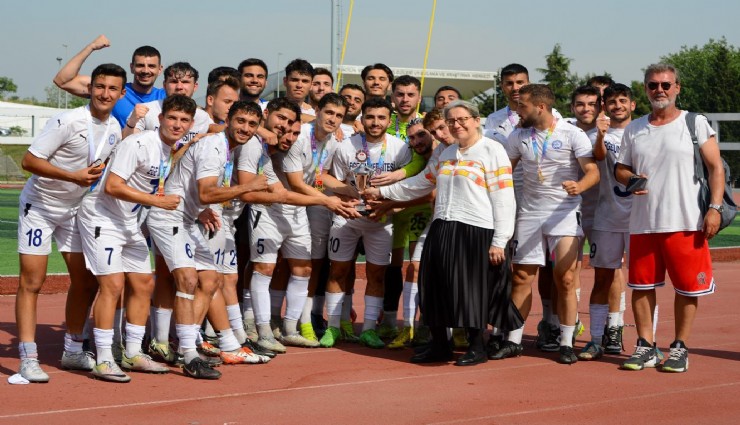 Ege Üniversitesi Futbol Takımı Türkiye Şampiyonu Oldu