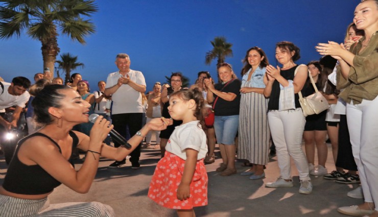 Güzelbahçe Gece Pazarı’na coşkulu açılış