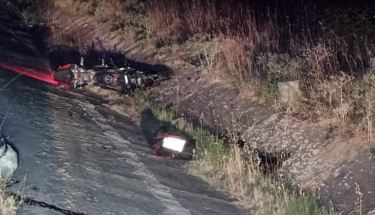 Tır ile çarpışan motosiklet sürücüsü hayatını kaybetti