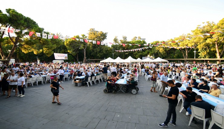 Bornova'da Geleneksel Aşure Günü buluşması