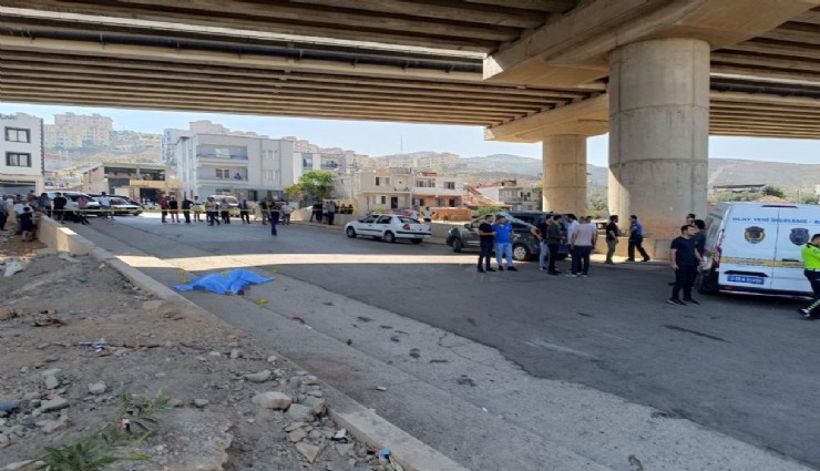 Gaziantep'ten İzmir'e kaçmışlardı: Ellerinde simitlerle eve dönerken öldürüldüler