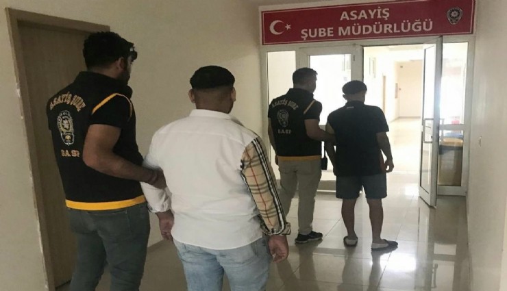 Manisa'da havaya silah atıp 