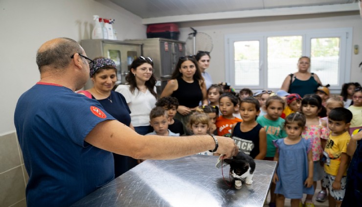 Minik öğrenciler can dostlarla buluştu