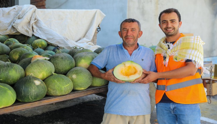 Buca’da kavun festivali coşkusu: Duman'dan üreticiye destek sözü