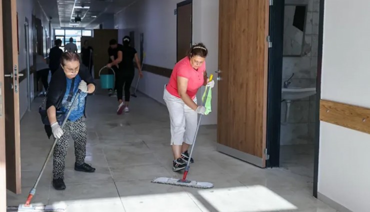 Buca'da şok eden karar: Okul temizliğine Milli Eğitim engeli