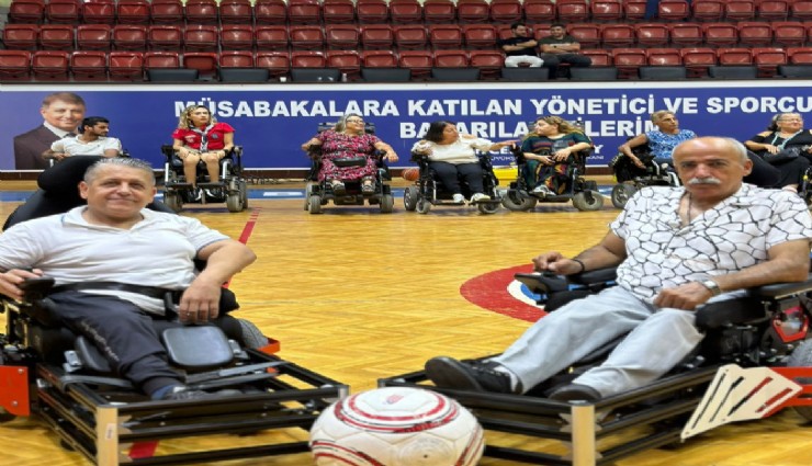 Engeller tekerlekli sandalye futbolu ile kalktı