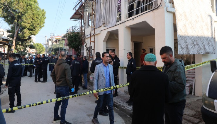 Adana’da kahvaltı sofrasında katliam gibi cinayet: İki kadın bir erkek bıçaklanarak öldürüldü