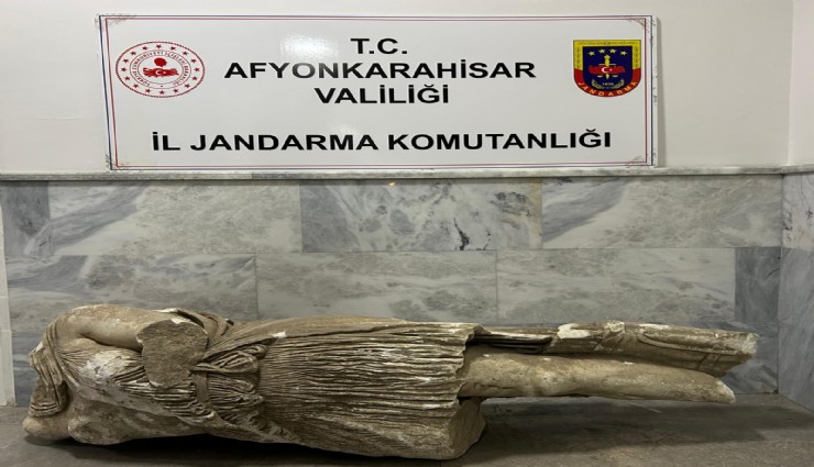 Afyonkarahisar'da Roma dönemine ait 1,5 metrelik heykeli satmak isterken yakalandılar