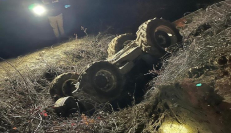 Antalya'da kahreden kaza: 14 yaşındaki sürücünün kullandığı traktör devrildi, 2 can kaybı