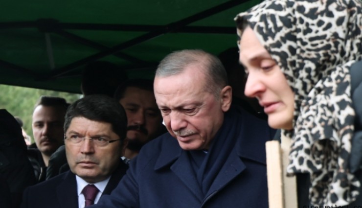 Cumhurbaşkanı Erdoğan, yangında hayatını kaybeden Gültekin ailesinin cenazesine katıldı