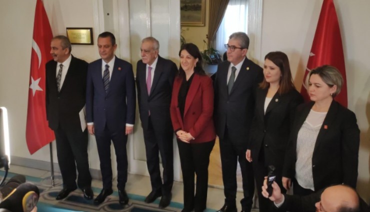 DEM Parti heyeti CHP ile bir araya geldi