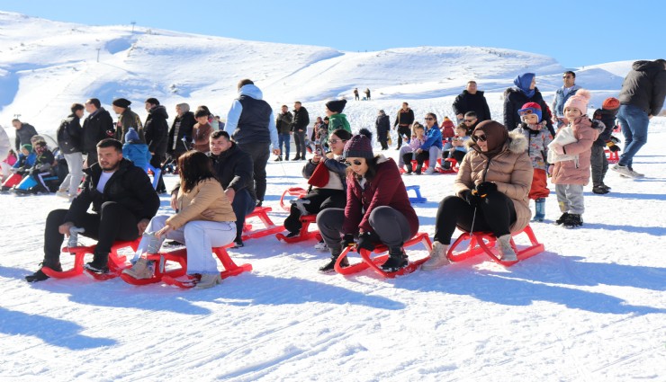 Denizli'de kayak sezonu açıldı