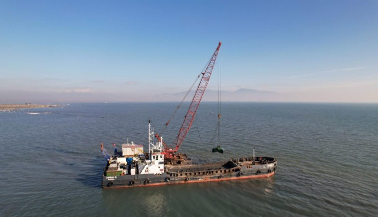 İzmir Körfezi'nden 85 ton malzeme çıkarıldı: Umutlar yeşerdi
