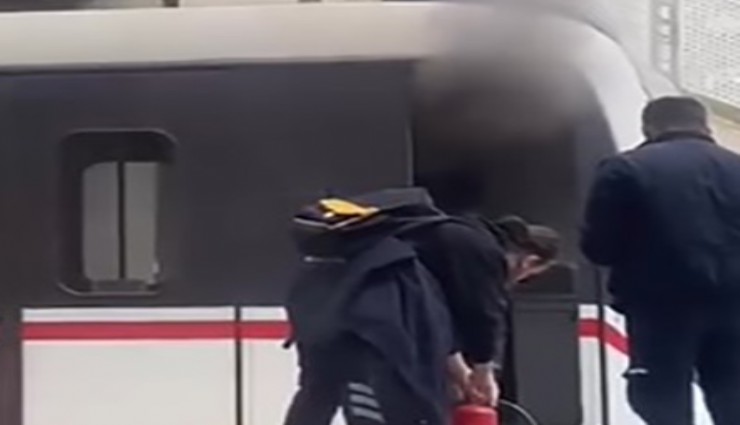 İzmir Metro'da korku dolu anlar: Vatman kabininden çıkan duman panik oluşturdu