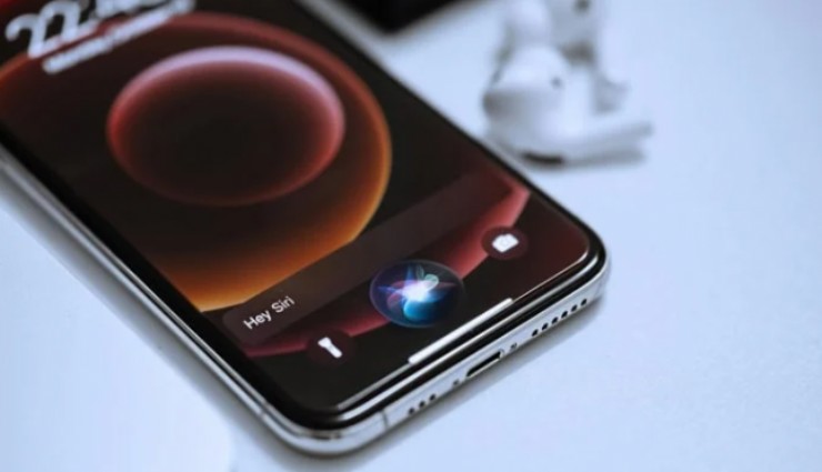 İzmirli avukatlardan Apple'a Siri davası