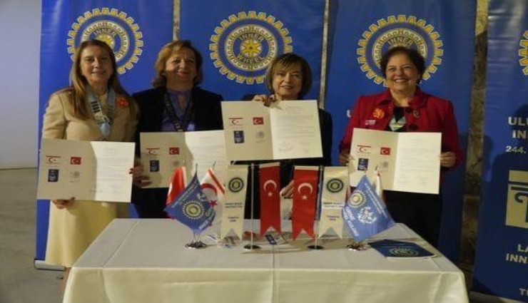 Kadına şiddete resim ile hayır dediler