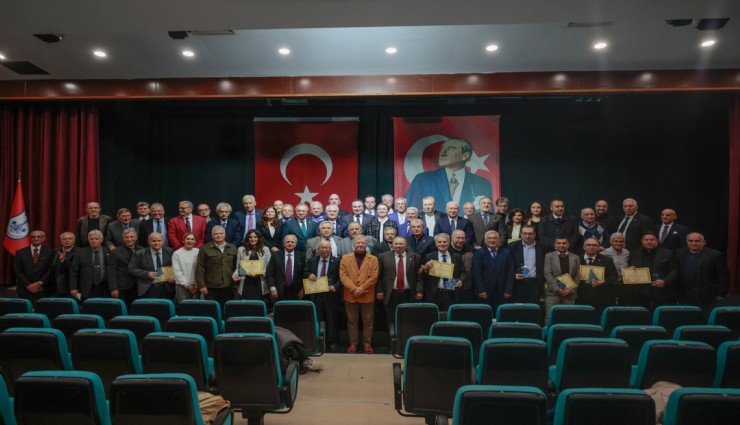 Konak’ta vefa gecesi: Spora emek verenler ödüllendirildi