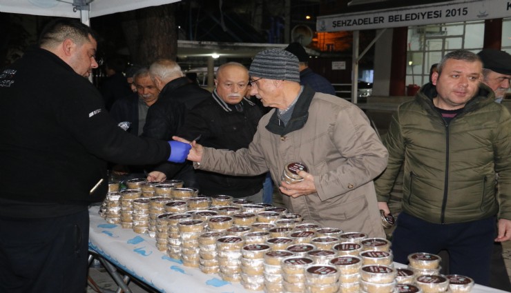 Manisa Büyükşehir Belediyesi Kandil geleneğini yaşatıyor