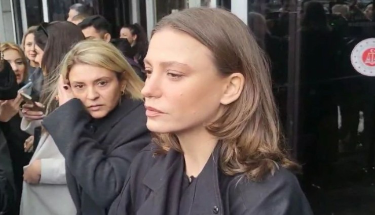 Serenay Sarıkaya: 