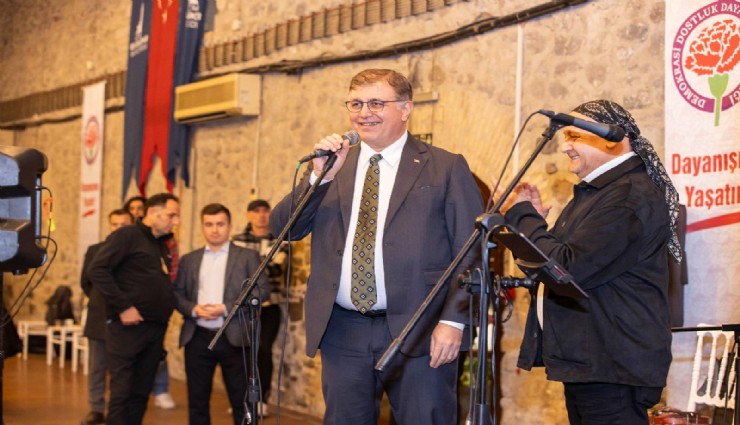 Tugay'dan Dostluk ve Dayanışma gecesinde beraberlik vurgusu: Küçük esintiler, büyük rüzgarlara dönüşmeli