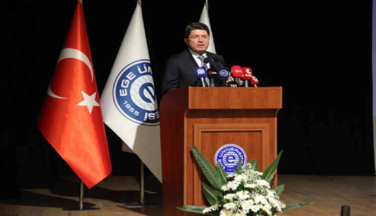 Adalet Bakanı Tunç İzmir’de: Yeni anayasaya ihtiyaç var