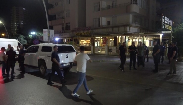 Adana'da pastaneye el bombası atan genç tutuklandı