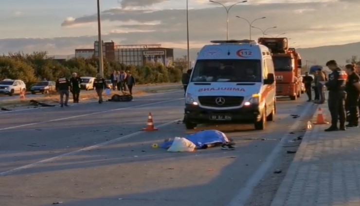 Afyonkarahisar’da feci kaza: 1 can kaybı, 3 yaralı