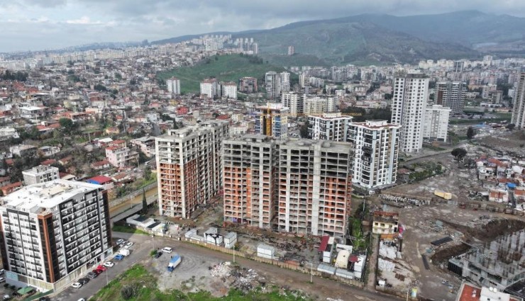 İzmir’in kent yenileme sürecinde yaşananların perde arkası: Örnekköy ve Uzundere'de neler yaşandı?